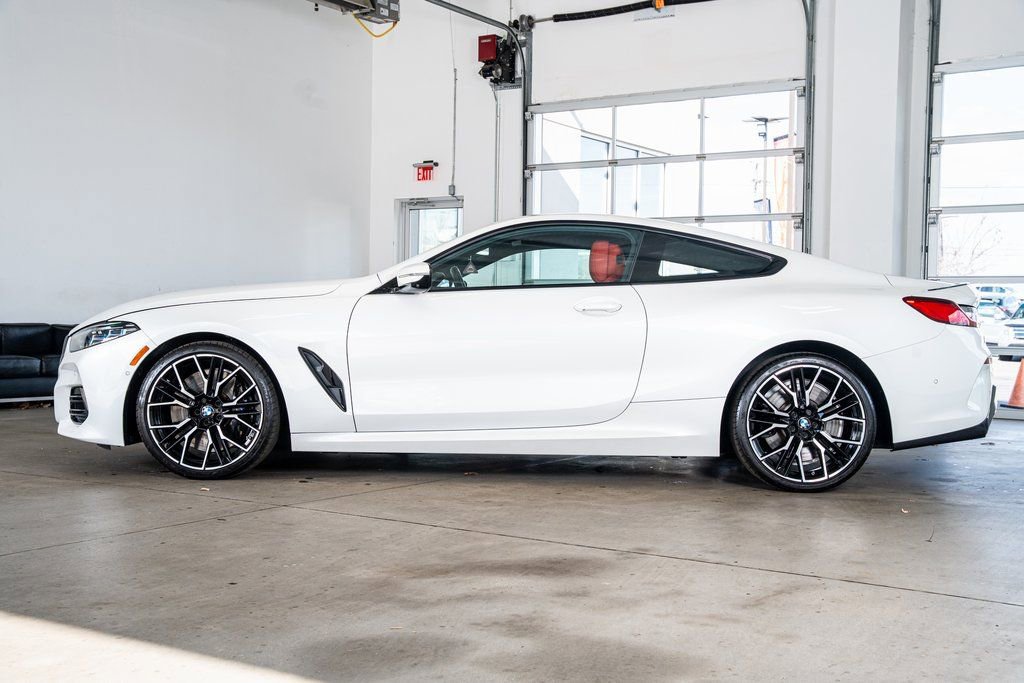 Used 2025 BMW 840i Coupe w/ M Sport Professional Package image 8