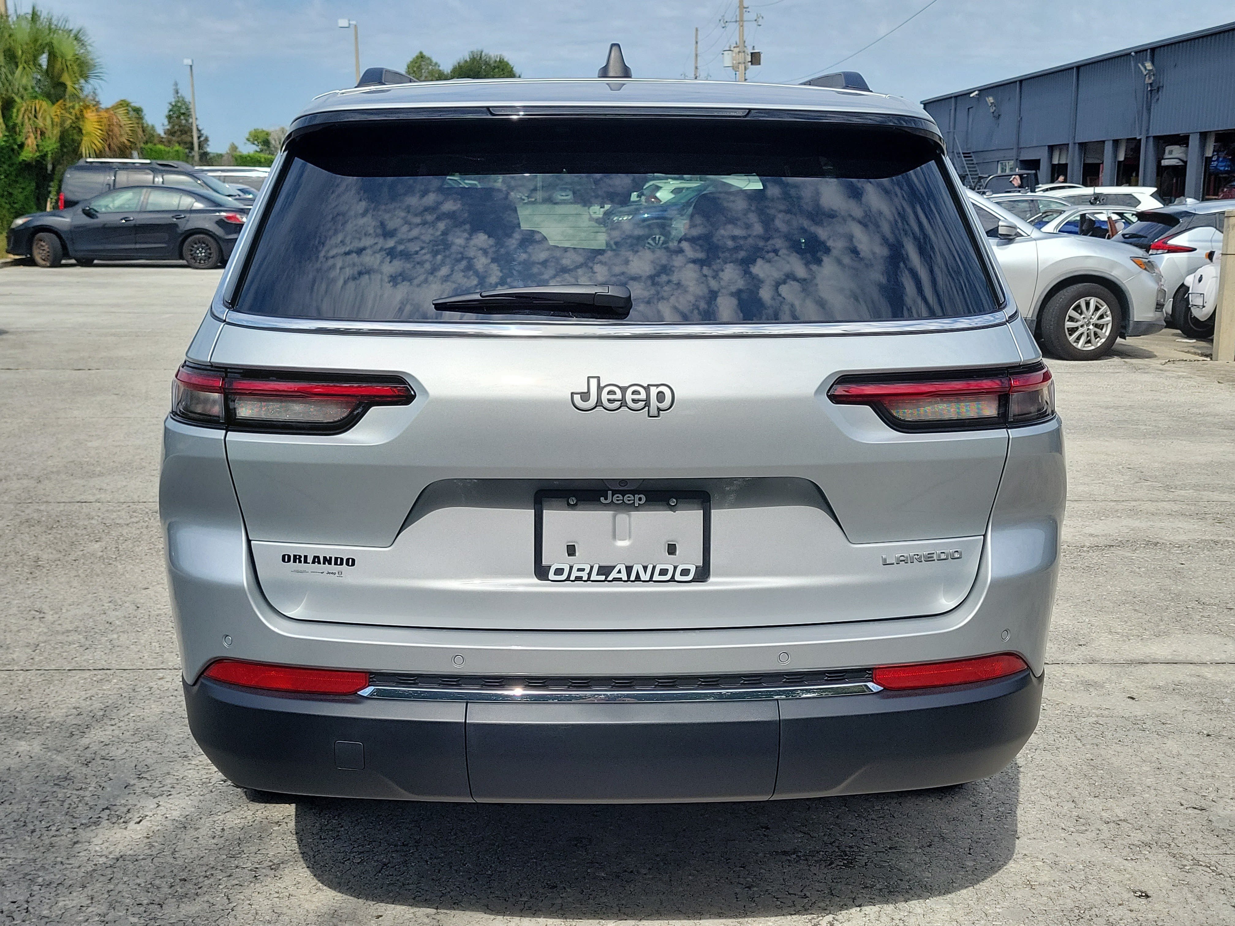 Used 2026 Jeep Grand Cherokee L 2WD image 6