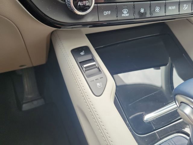 Used 2025 Kia Telluride EX w/ EX Captain's Chair Package FWD image 26