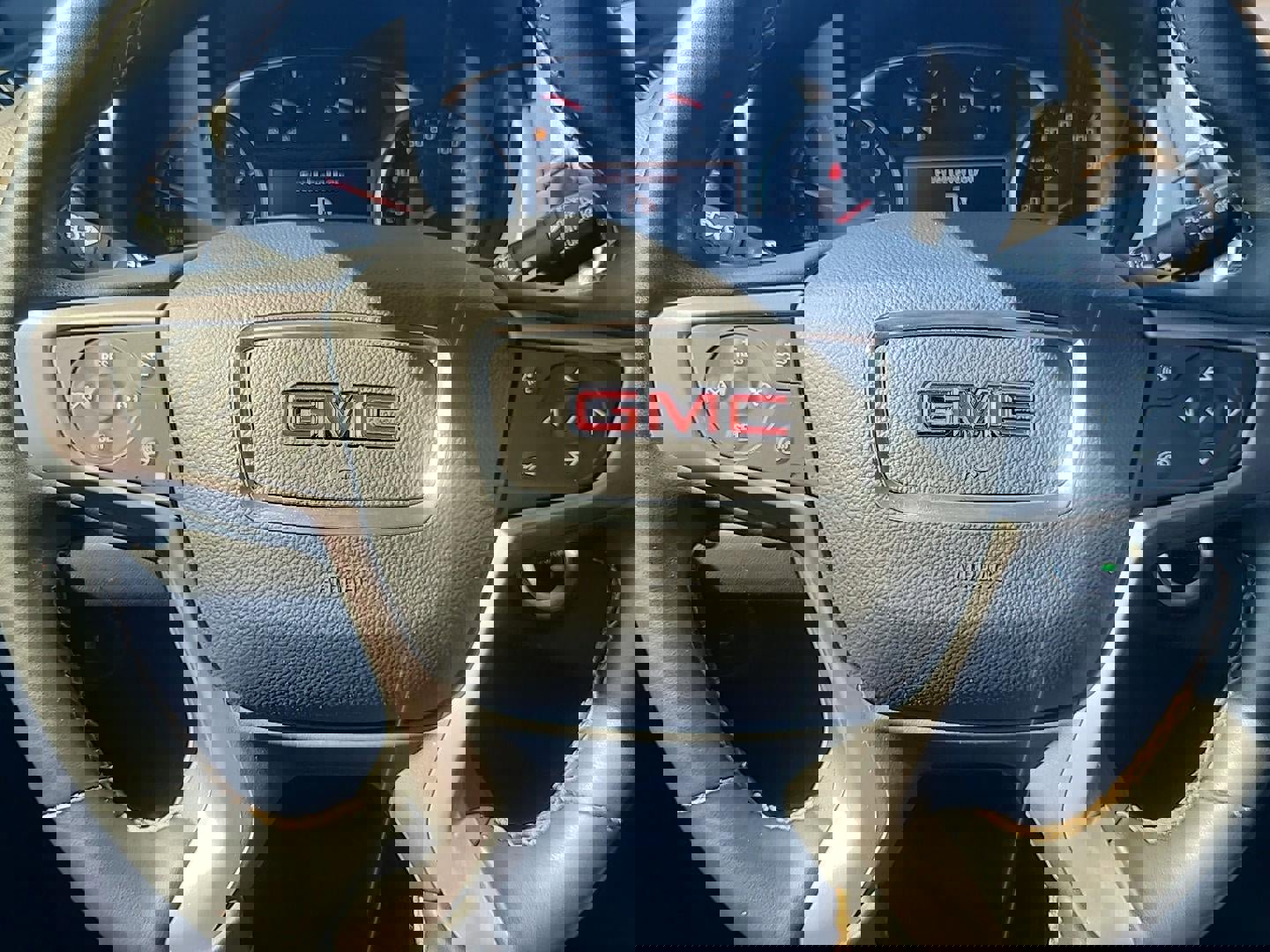 Used 2023 GMC Terrain AT4 image 11