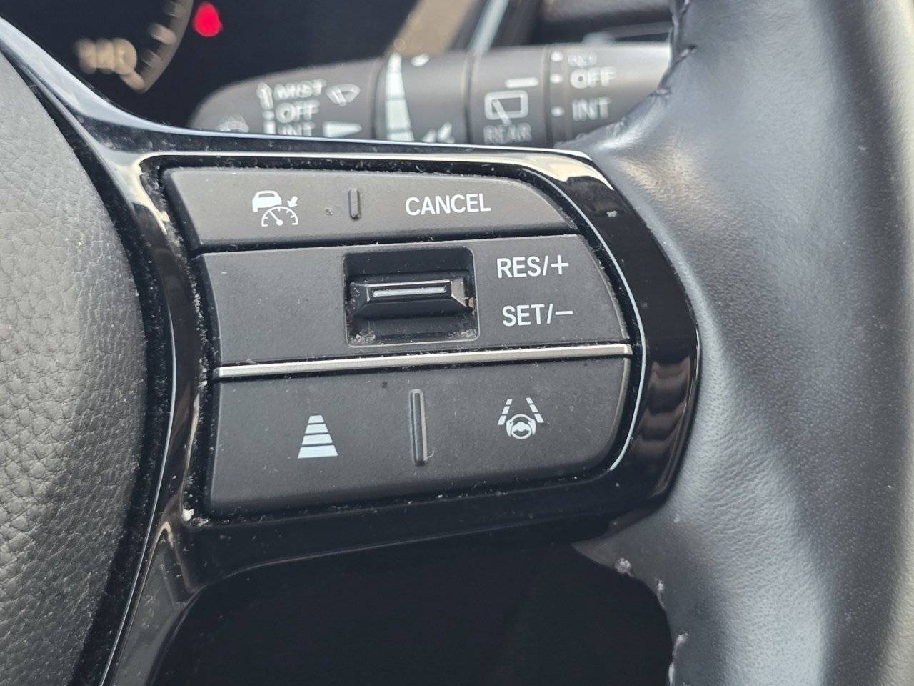 Used 2023 Honda CR-V EX-L image 32