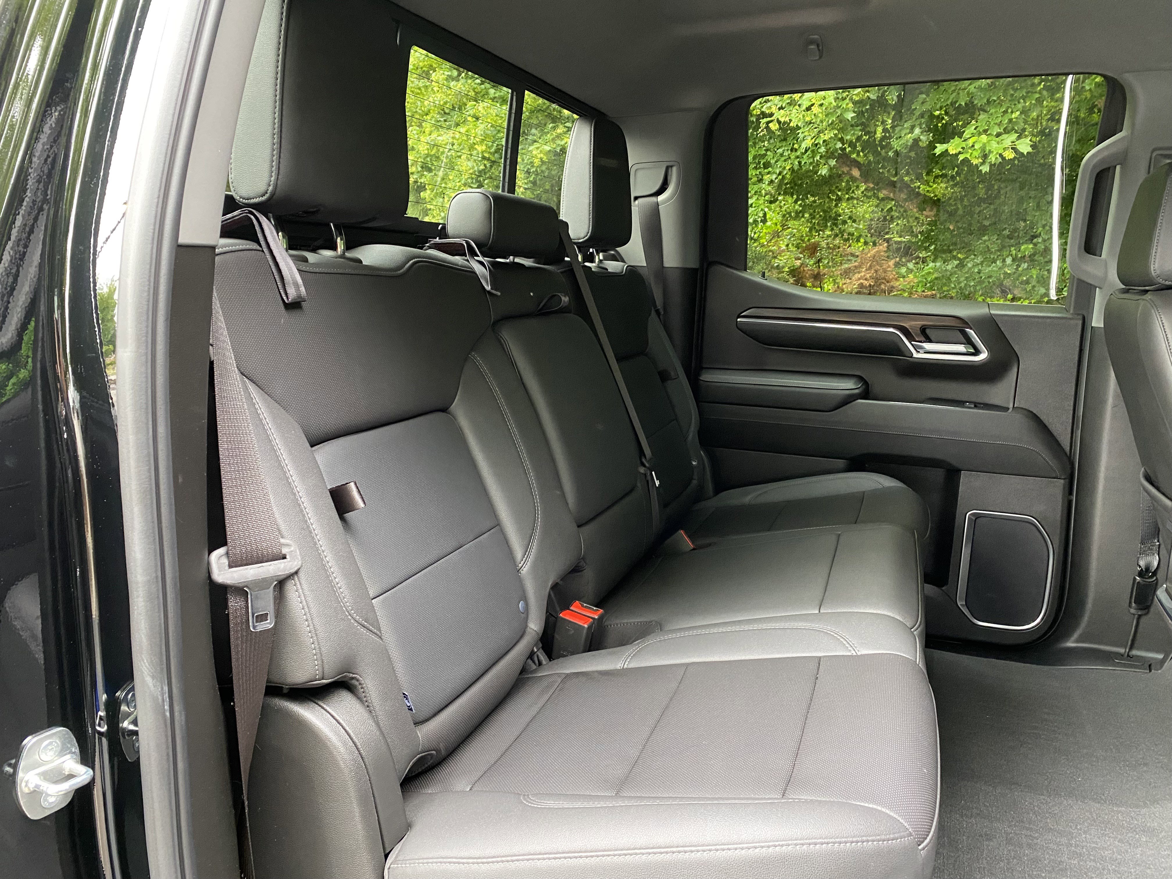 Used 2024 GMC Sierra 1500 SLT AWD/4WD image 37