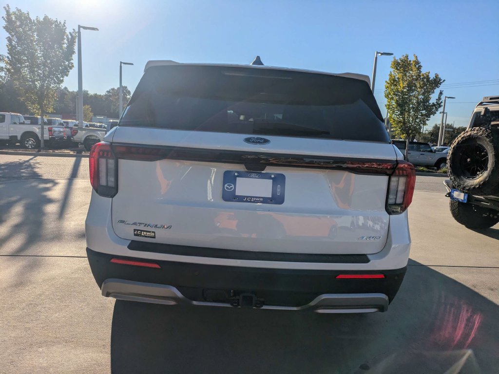 New 2026 Ford Explorer Platinum w/ LUX Leather Package AWD/4WD image 5
