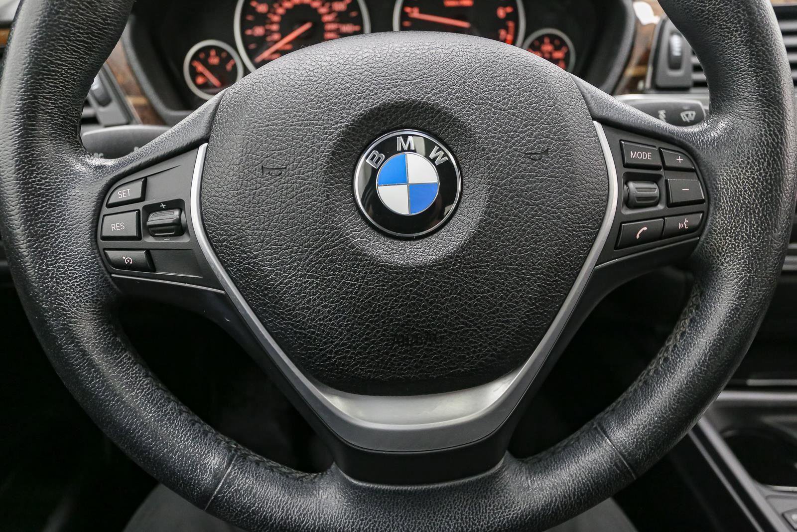 Used 2014 BMW 328i xDrive Sedan image 34