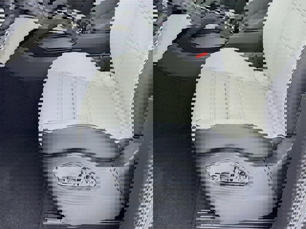 New 2026 Porsche Cayenne E-Hybrid image 13