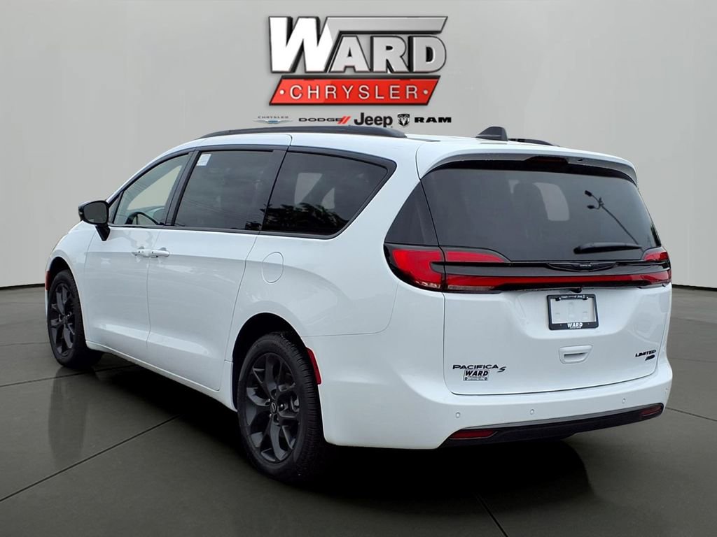 New 2026 Chrysler Pacifica Limited w/ Uconnect Theater Family Group AWD/4WD image 2