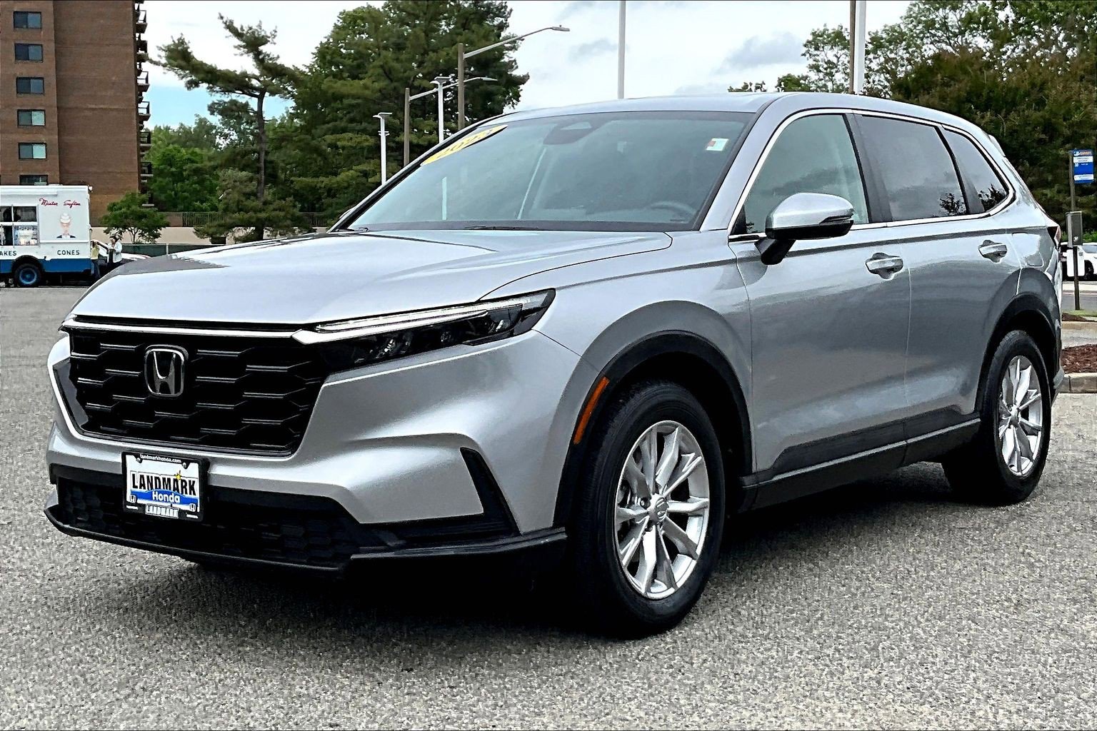 Used 2023 Honda CR-V EX image 1