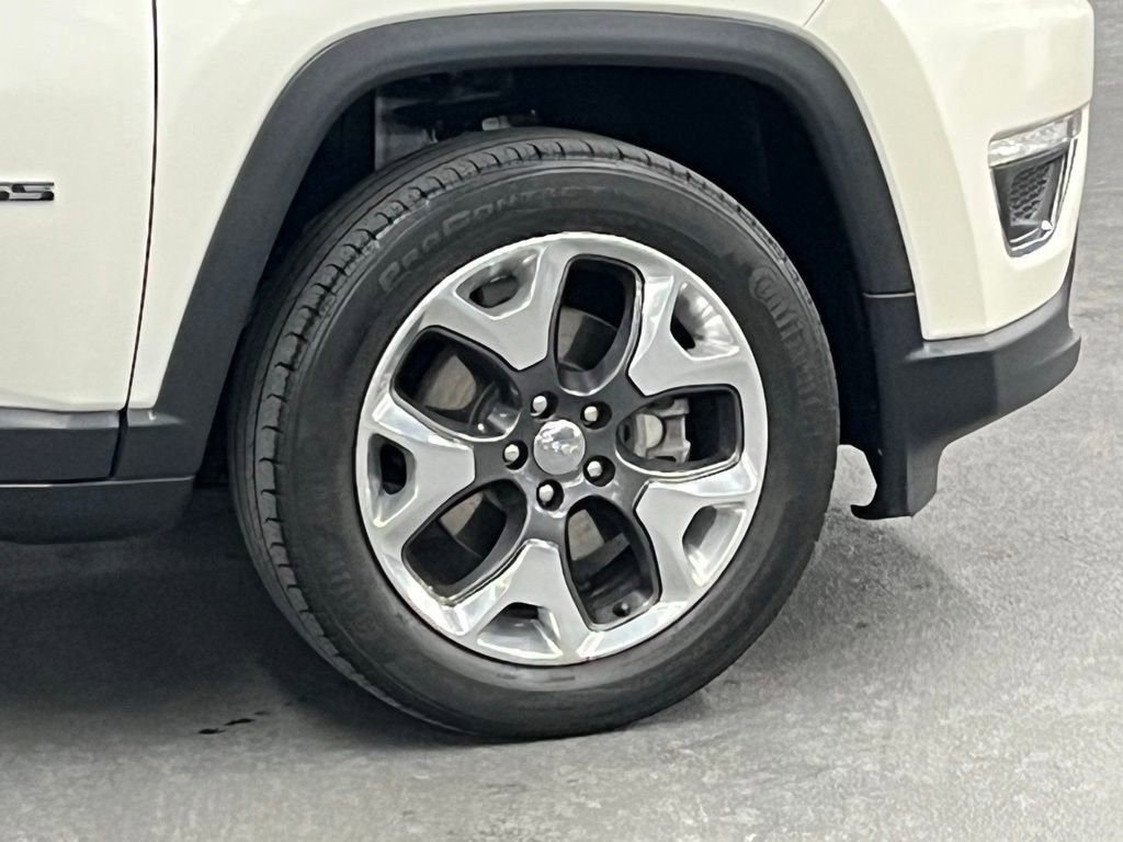 Used 2019 Jeep Compass Limited image 40