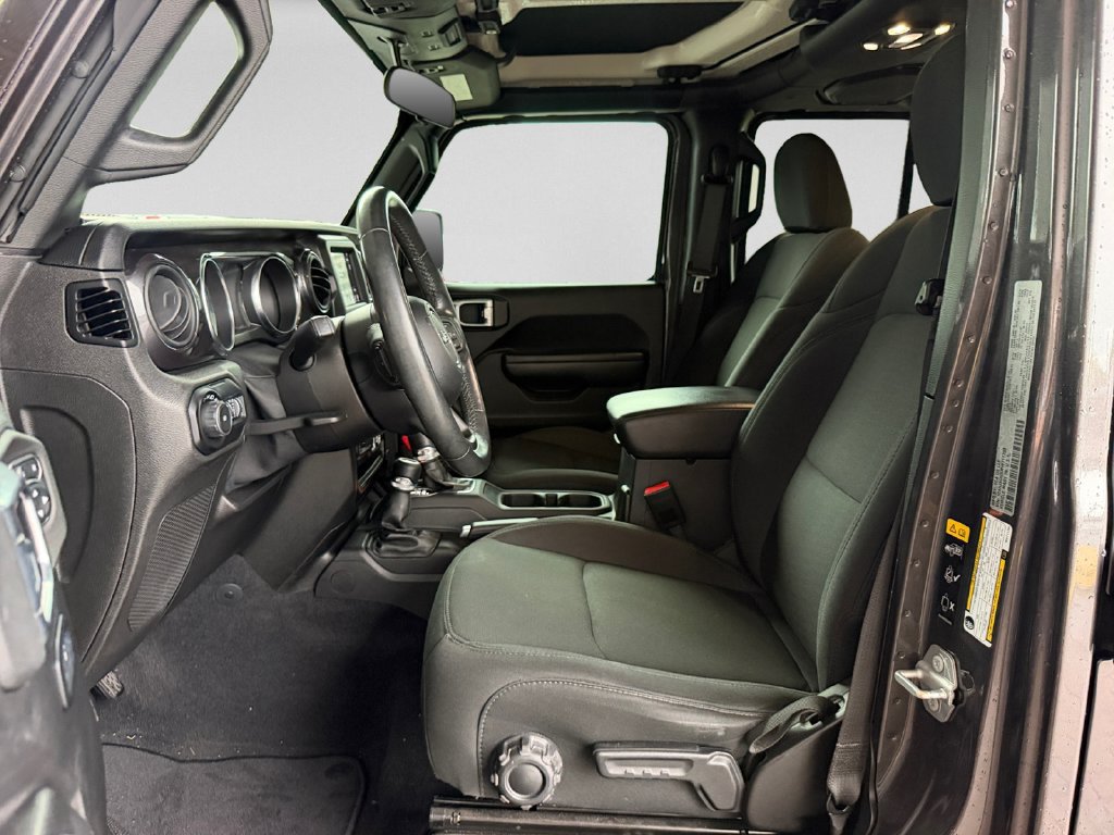 Used 2021 Jeep Wrangler Unlimited Sport AWD/4WD image 22