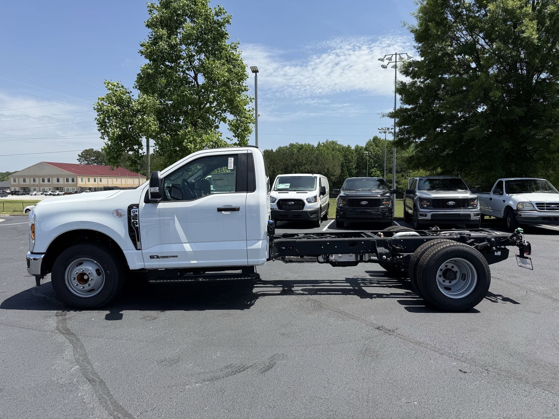 New 2024 Ford F350 XL w/ XL Chrome Package image 24