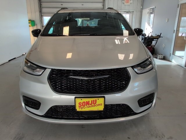 New 2026 Chrysler Pacifica Select image 8