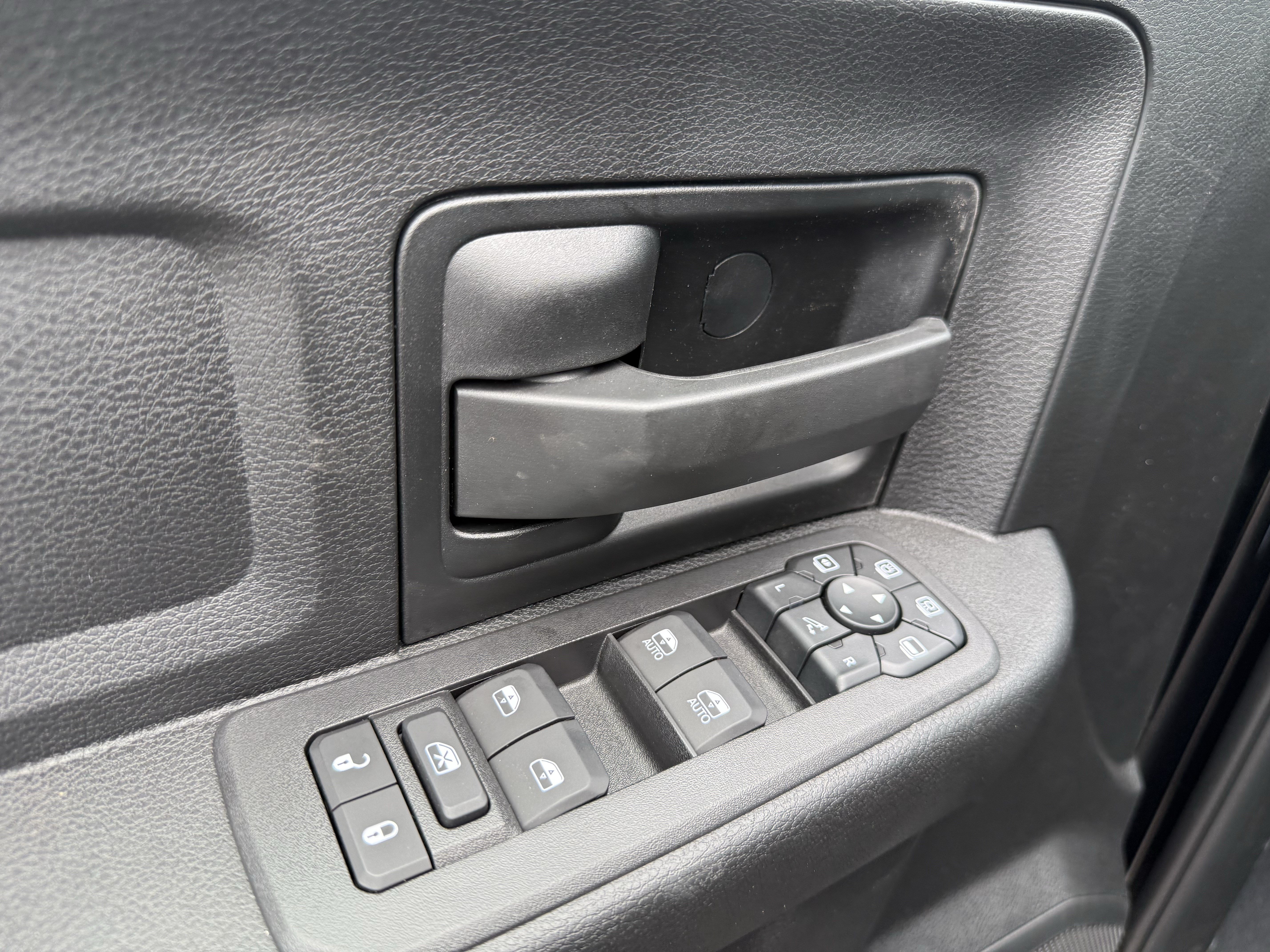 New 2027 RAM 2500 Tradesman AWD/4WD image 15