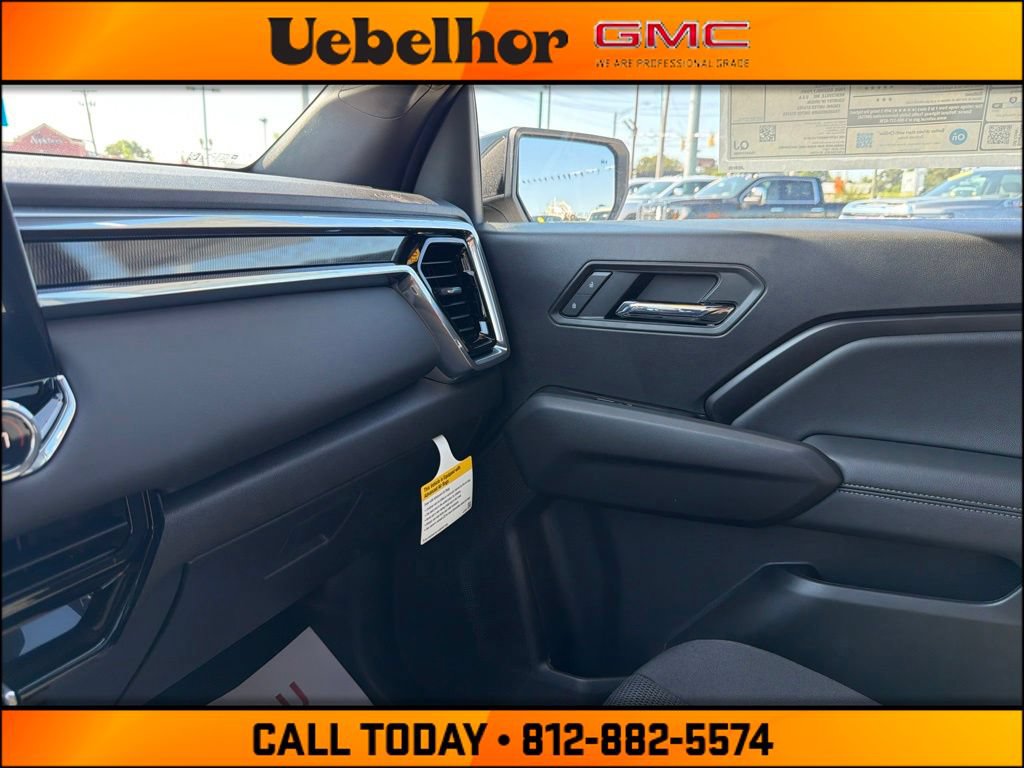 New 2026 GMC Canyon Elevation w/ Convenience Package RWD image 31