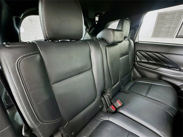 Used 2019 Mitsubishi Outlander GT image 27