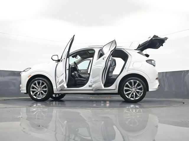 Used 2024 Buick Encore GX Avenir w/ Avenir Technology Package AWD/4WD image 34