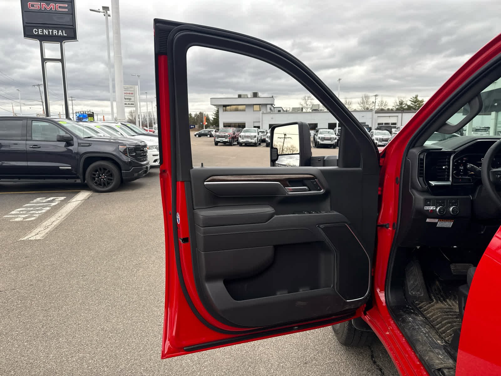 New 2026 GMC Sierra 3500 SLE w/ SLE Convenience Package AWD/4WD image 10