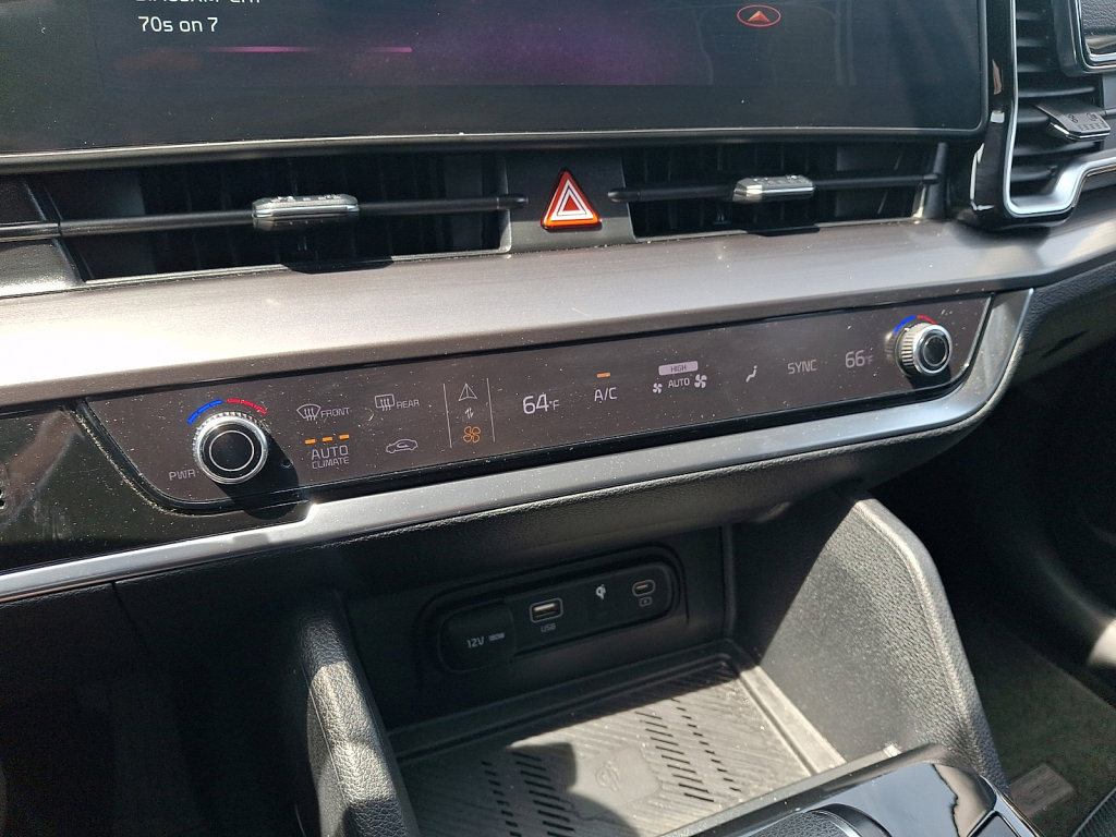 Used 2023 Kia Sportage EX FWD image 31