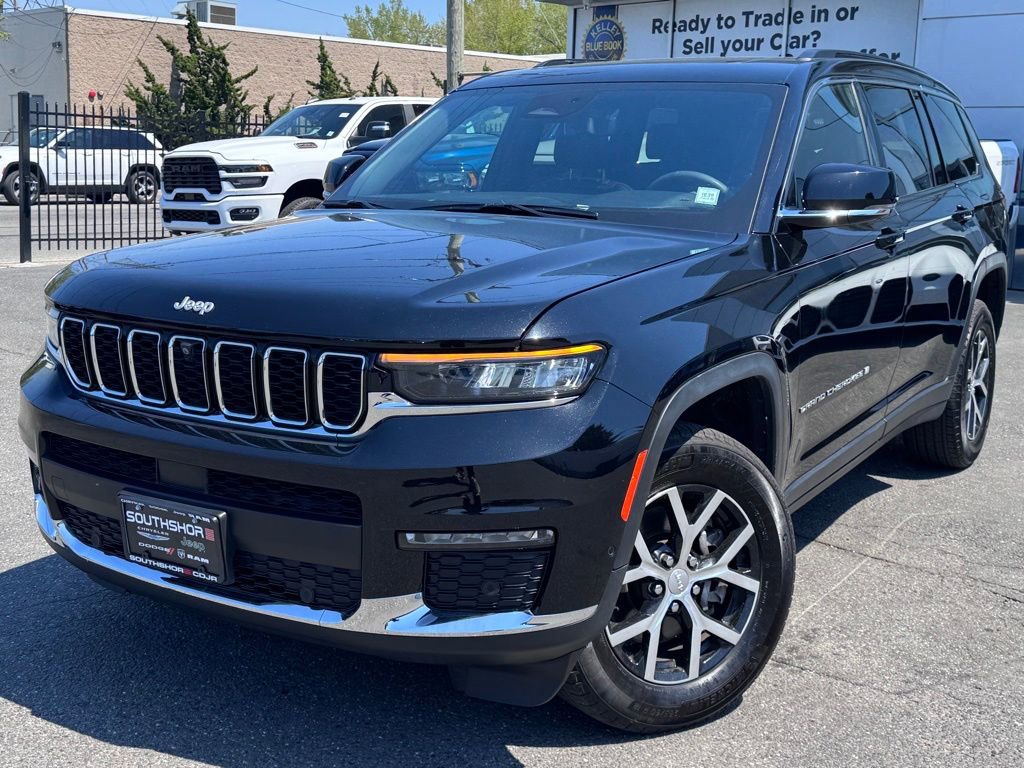 Used 2024 Jeep Grand Cherokee L Limited w/ Luxury Tech Group II AWD/4WD image 3