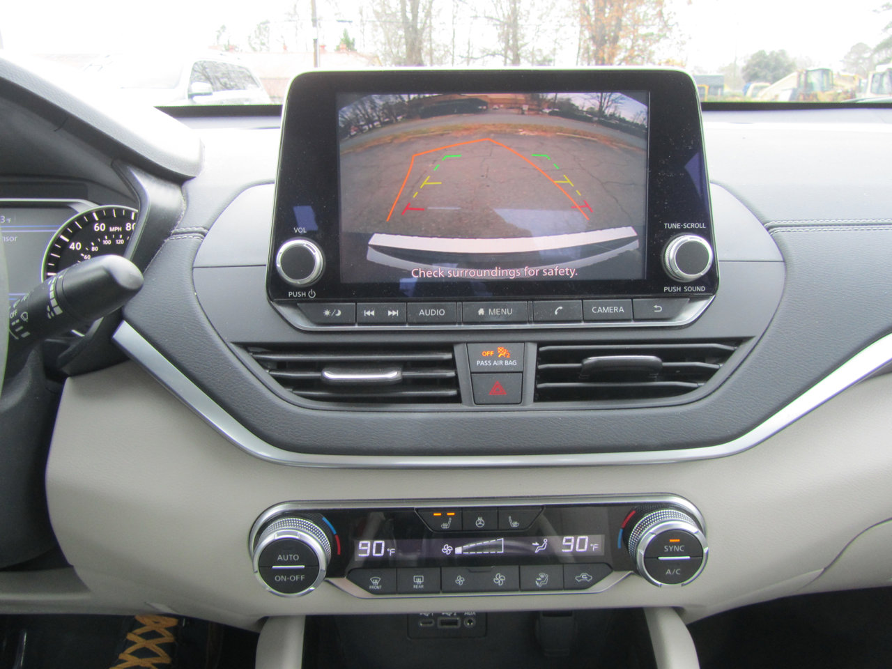 Used 2020 Nissan Altima 2.5 SV image 15