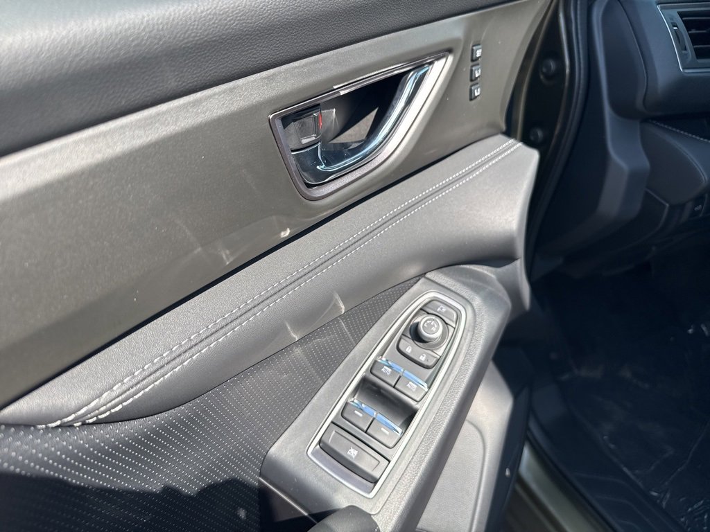 New 2025 Subaru Ascent Limited image 9