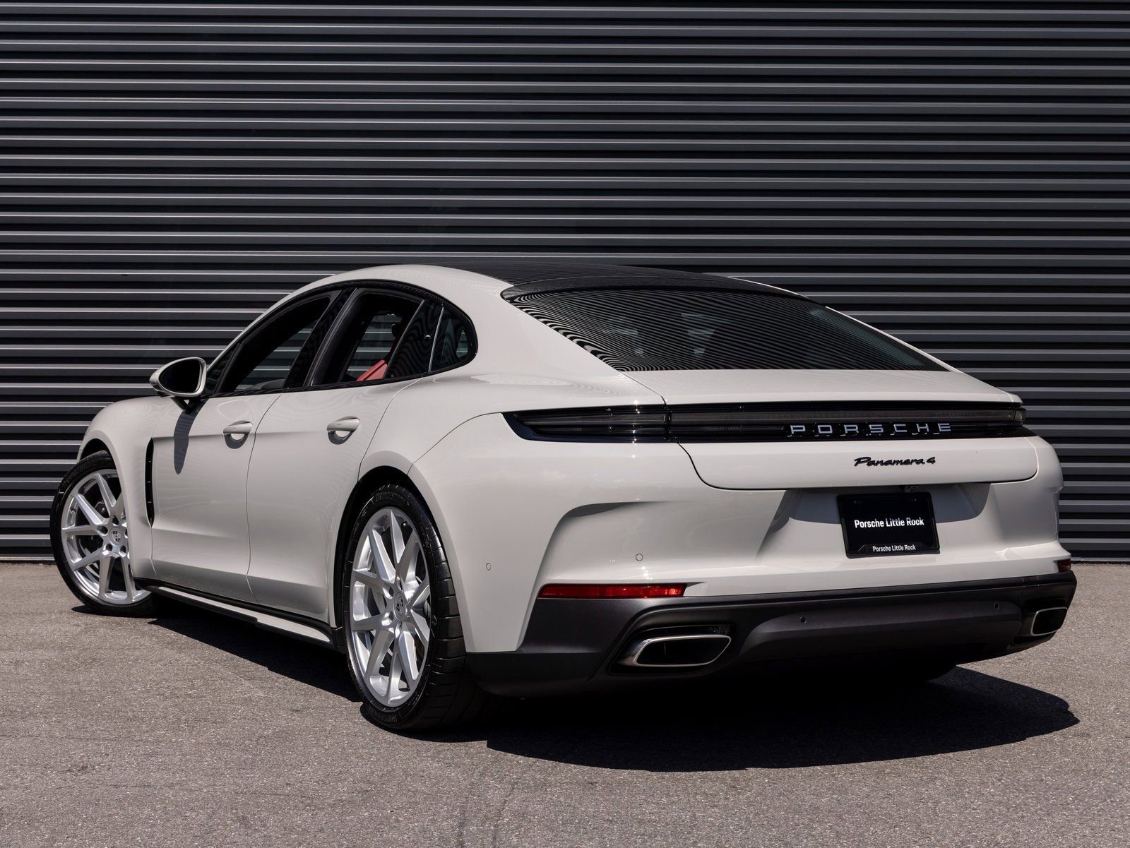 Used 2025 Porsche Panamera 4 image 3