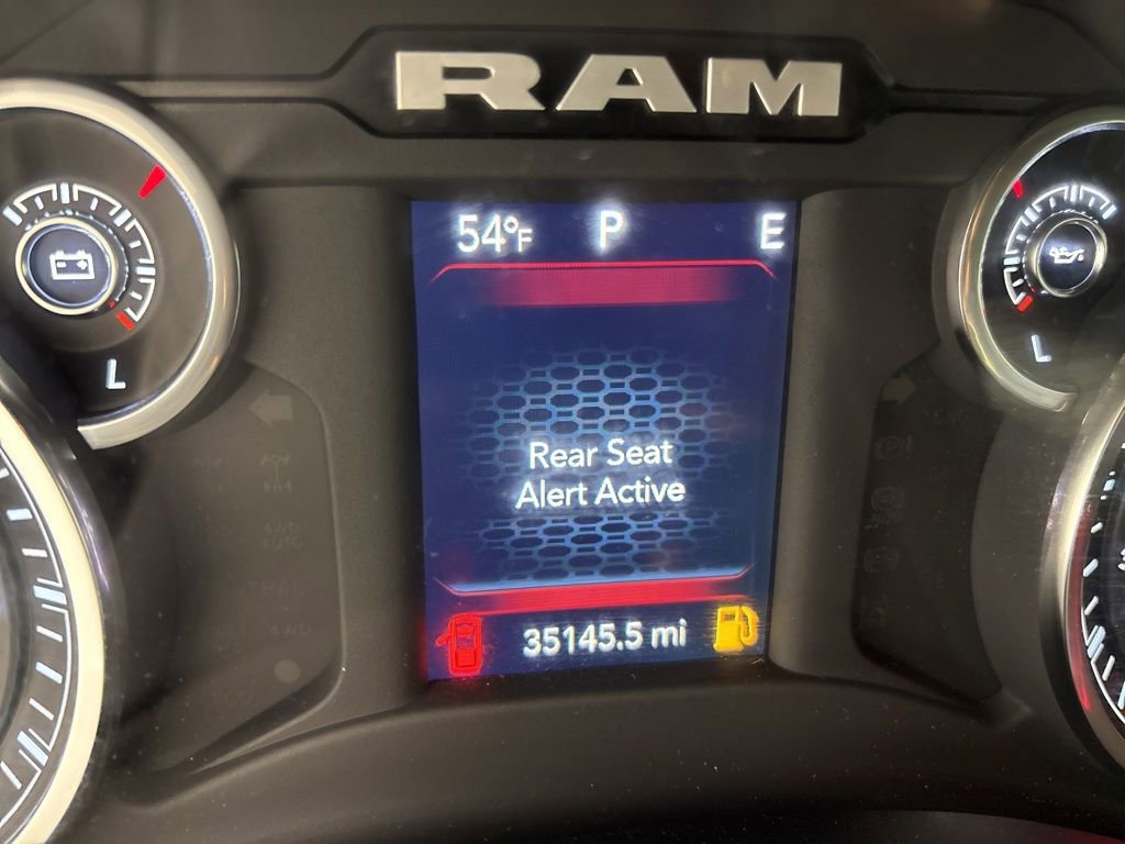 Used 2024 RAM 2500 Big Horn AWD/4WD image 32
