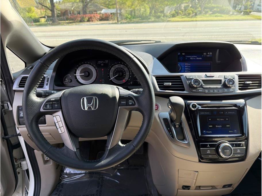 Used 2014 Honda Odyssey EX-L image 15
