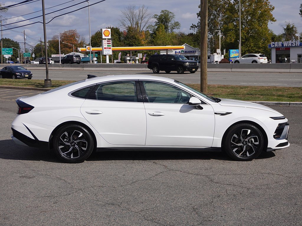 Used 2024 Hyundai Sonata SEL image 18