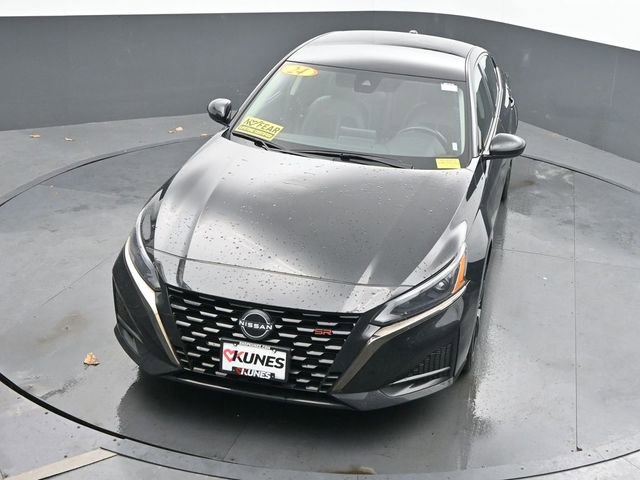 Used 2024 Nissan Altima 2.5 SR image 36