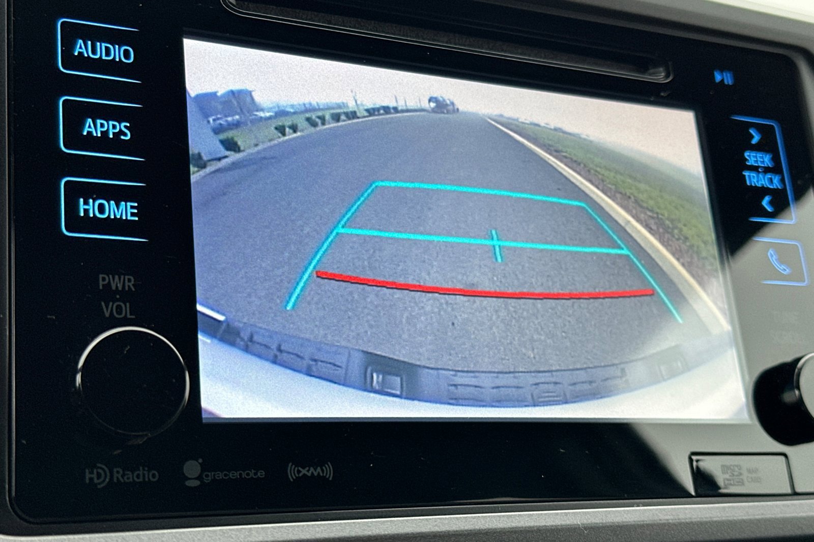 Used 2016 Toyota Tacoma TRD Sport image 19