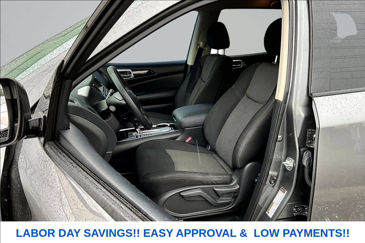 Used 2020 Nissan Pathfinder S FWD image 19