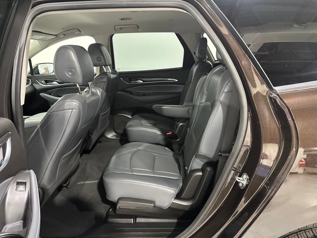 Used 2018 Buick Enclave Premium AWD/4WD image 19