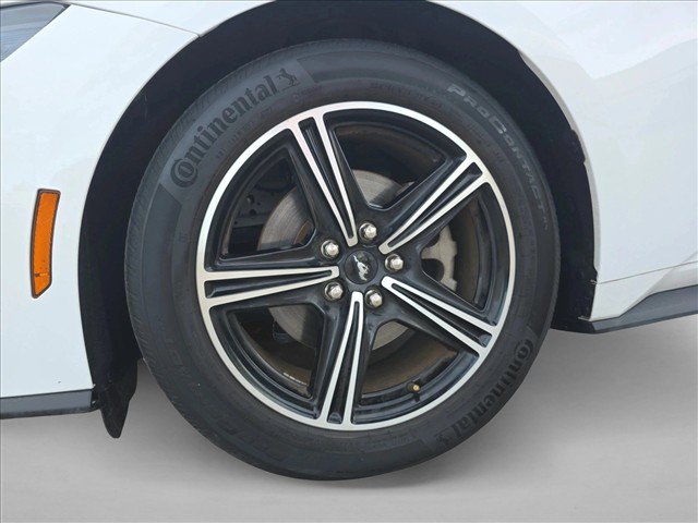 Used 2024 Ford Mustang Coupe RWD image 22