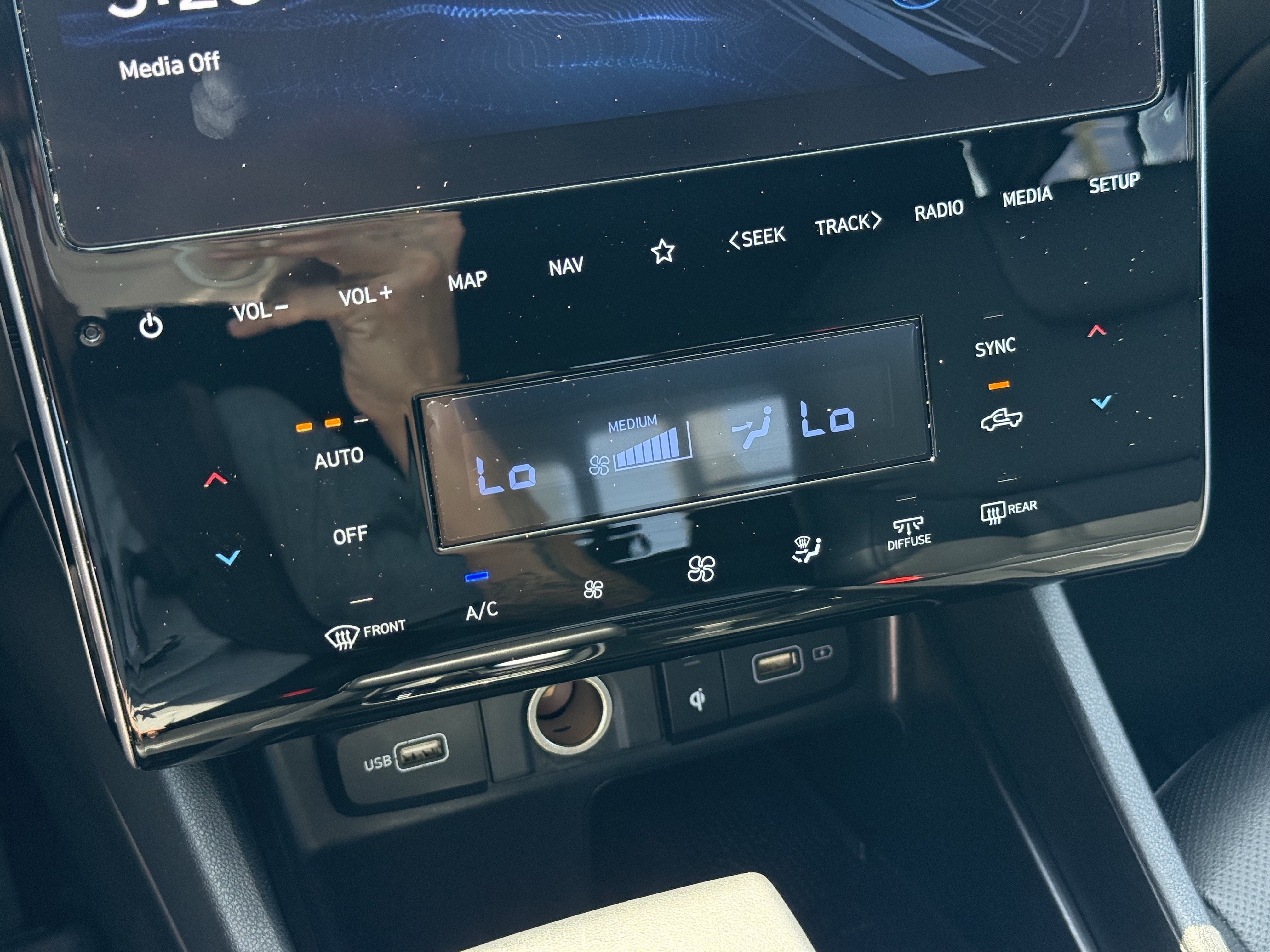 Used 2024 Hyundai Santa Cruz XRT AWD/4WD image 22