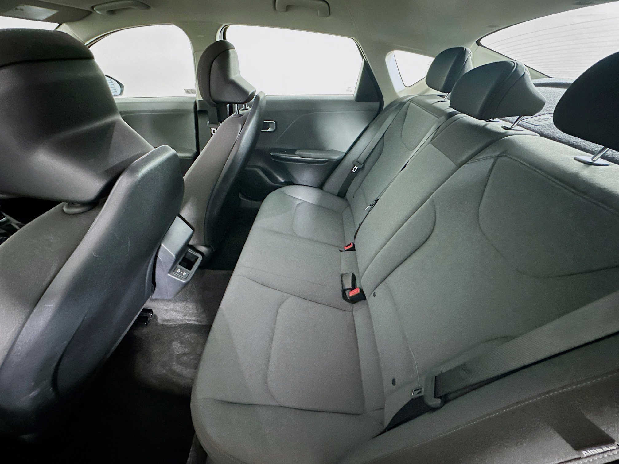 Used 2025 Kia K4 LXS image 27