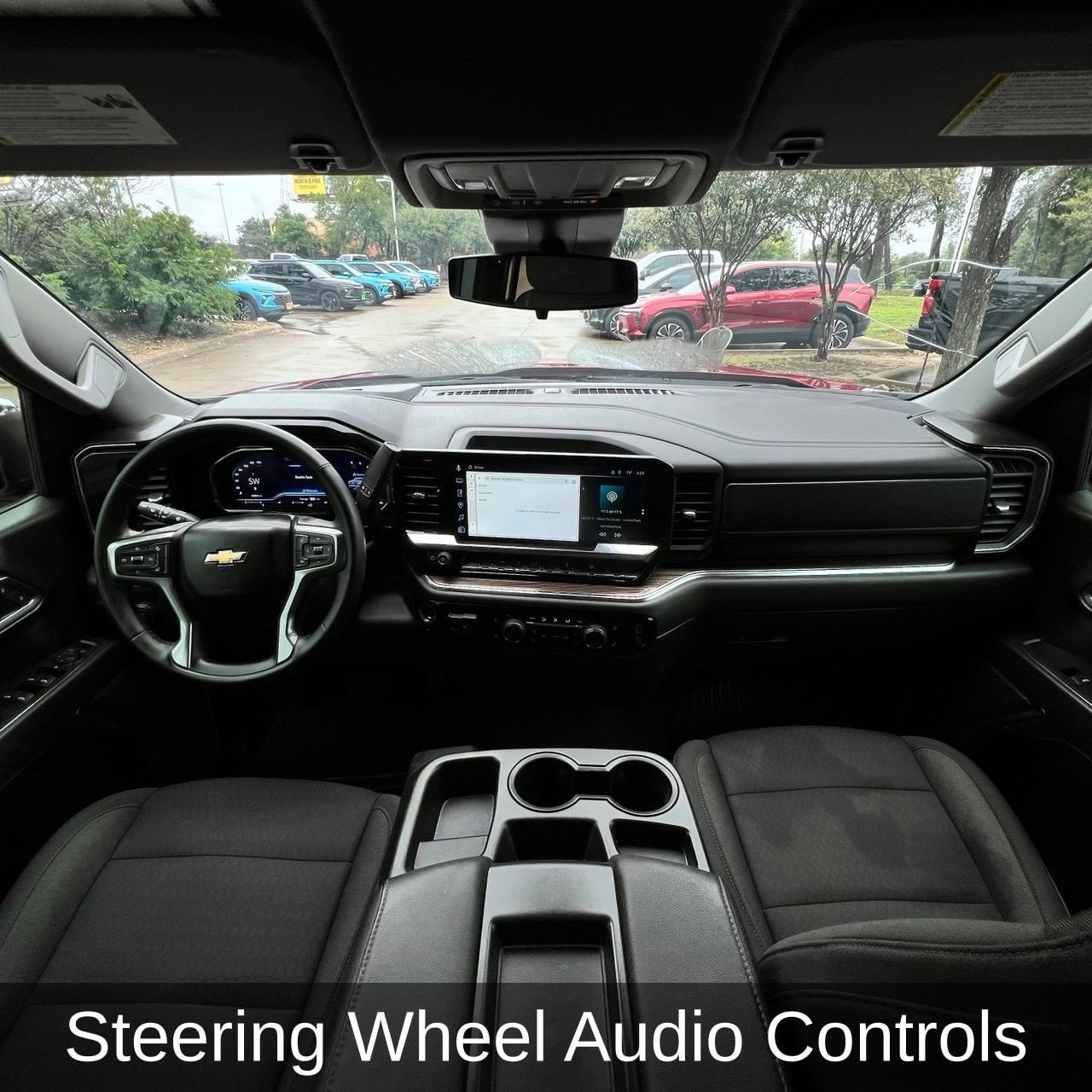Used 2024 Chevrolet Silverado 1500 LT RWD image 10
