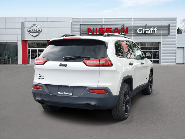 Used 2017 Jeep Cherokee Sport w/ Cold Weather Group AWD/4WD image 3