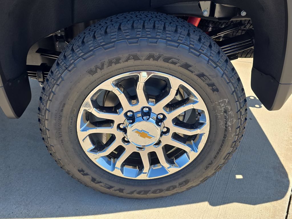 New 2026 Chevrolet Silverado 3500 LTZ w/ LTZ Premium Package AWD/4WD image 32