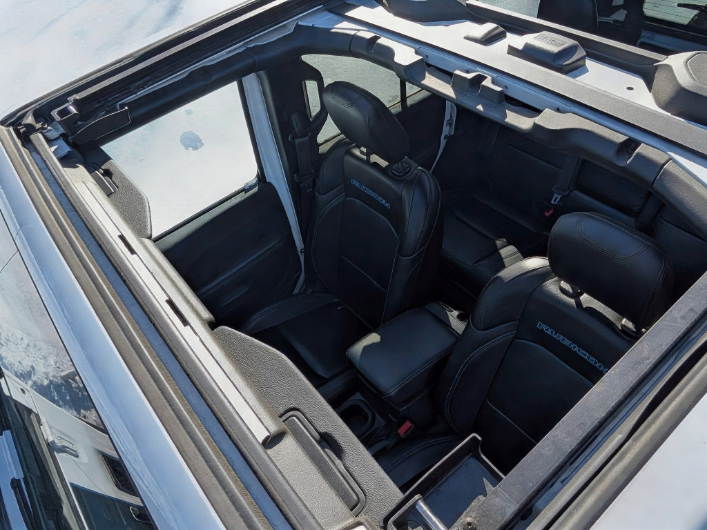 Used 2022 Jeep Wrangler Unlimited Rubicon 4xe w/ Cold Weather Group image 15