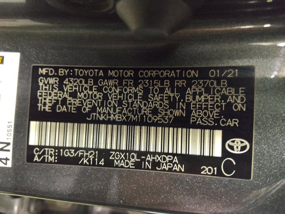 Used 2021 Toyota C-HR LE FWD image 33
