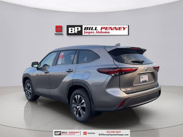 New 2026 Toyota Highlander XLE image 3