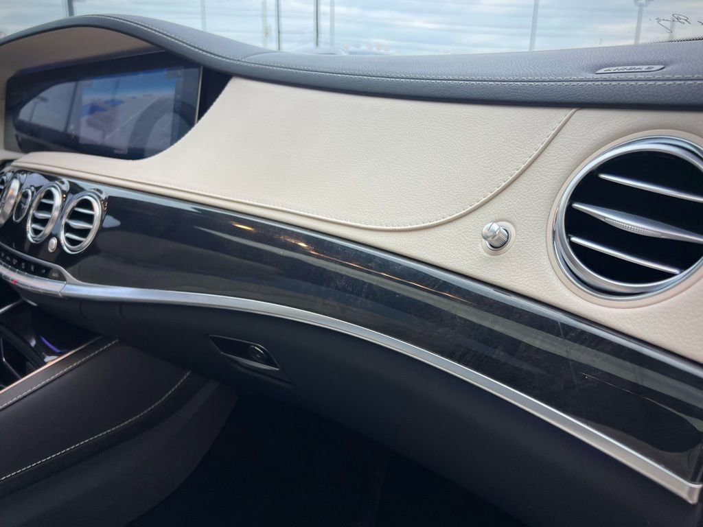 Used 2018 Mercedes-Benz S 560 Sedan image 39