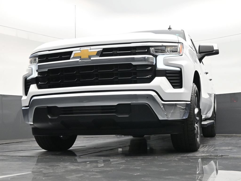 Certified 2026 Chevrolet Silverado 1500 LT RWD image 24