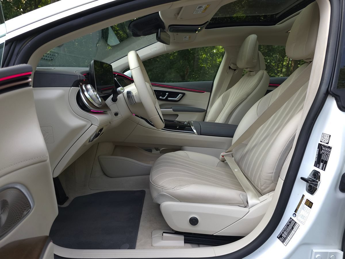 Used 2023 Mercedes-Benz EQS 450+ Sedan image 11