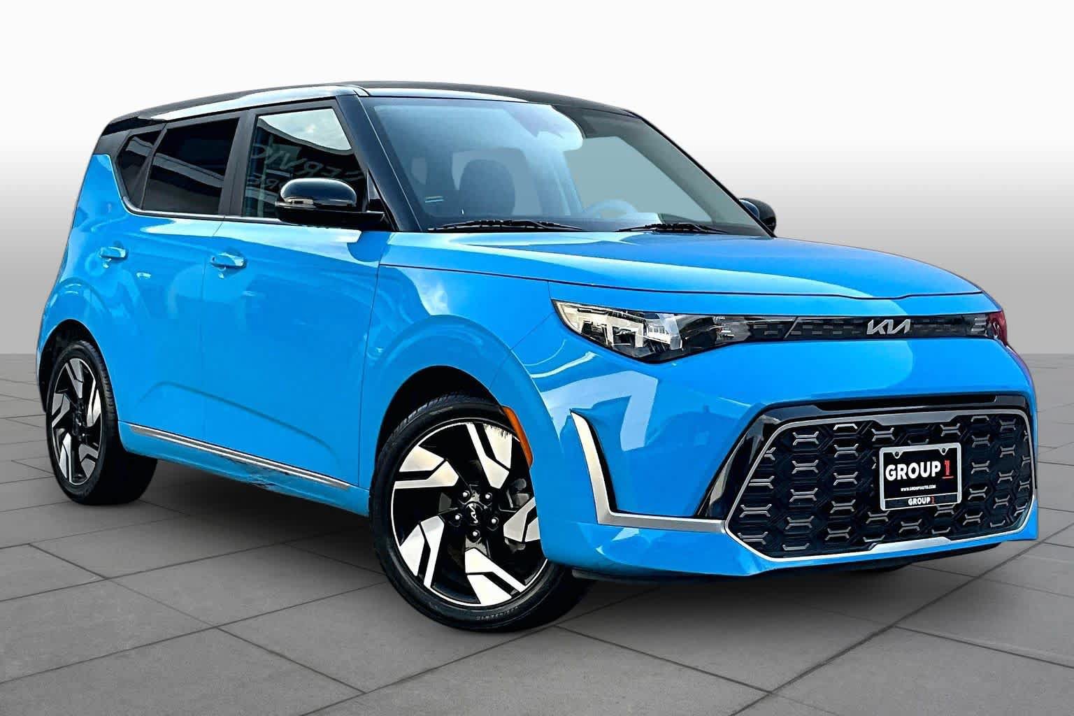 Certified 2023 Kia Soul GT-Line FWD image 3