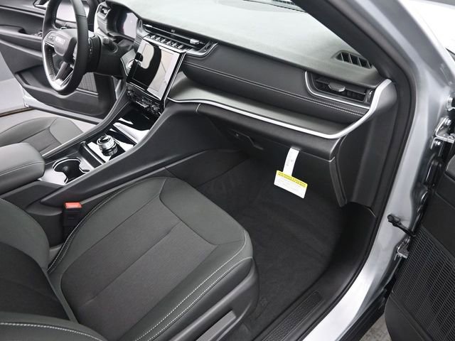 New 2026 Jeep Grand Cherokee L Laredo image 19