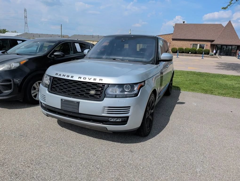 Used 2017 Land Rover Range Rover HSE AWD/4WD image 2