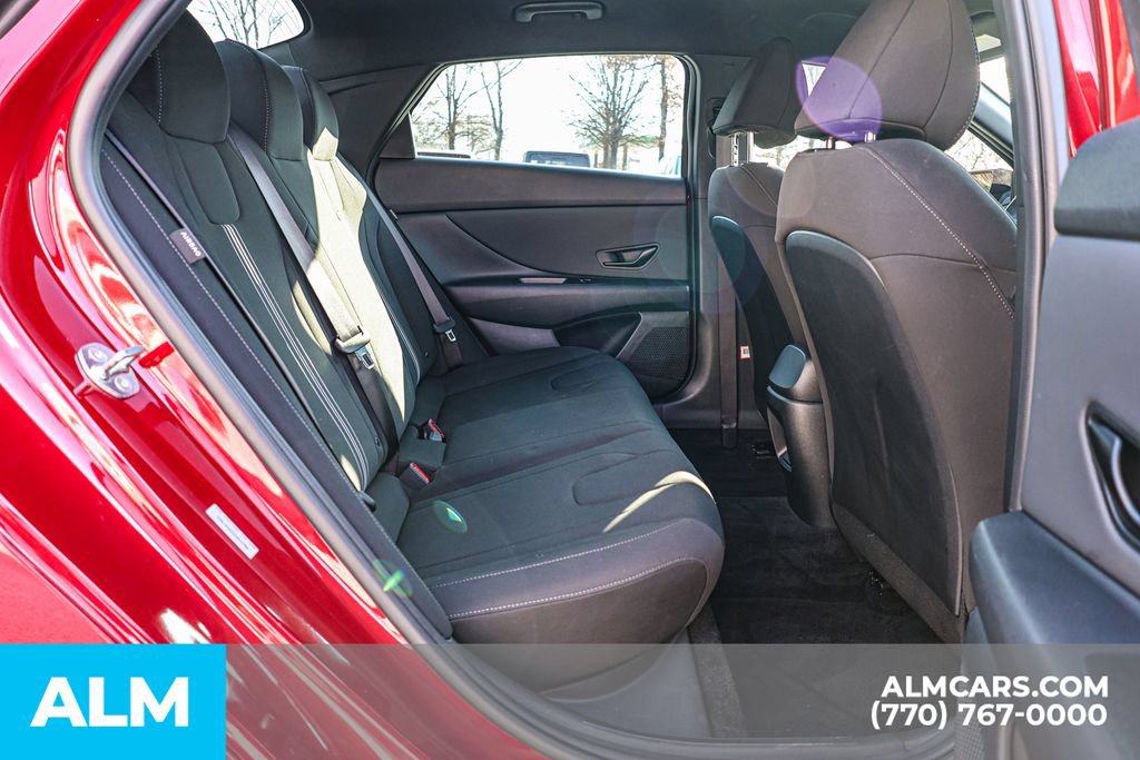 Used 2025 Hyundai Elantra Sport FWD image 22