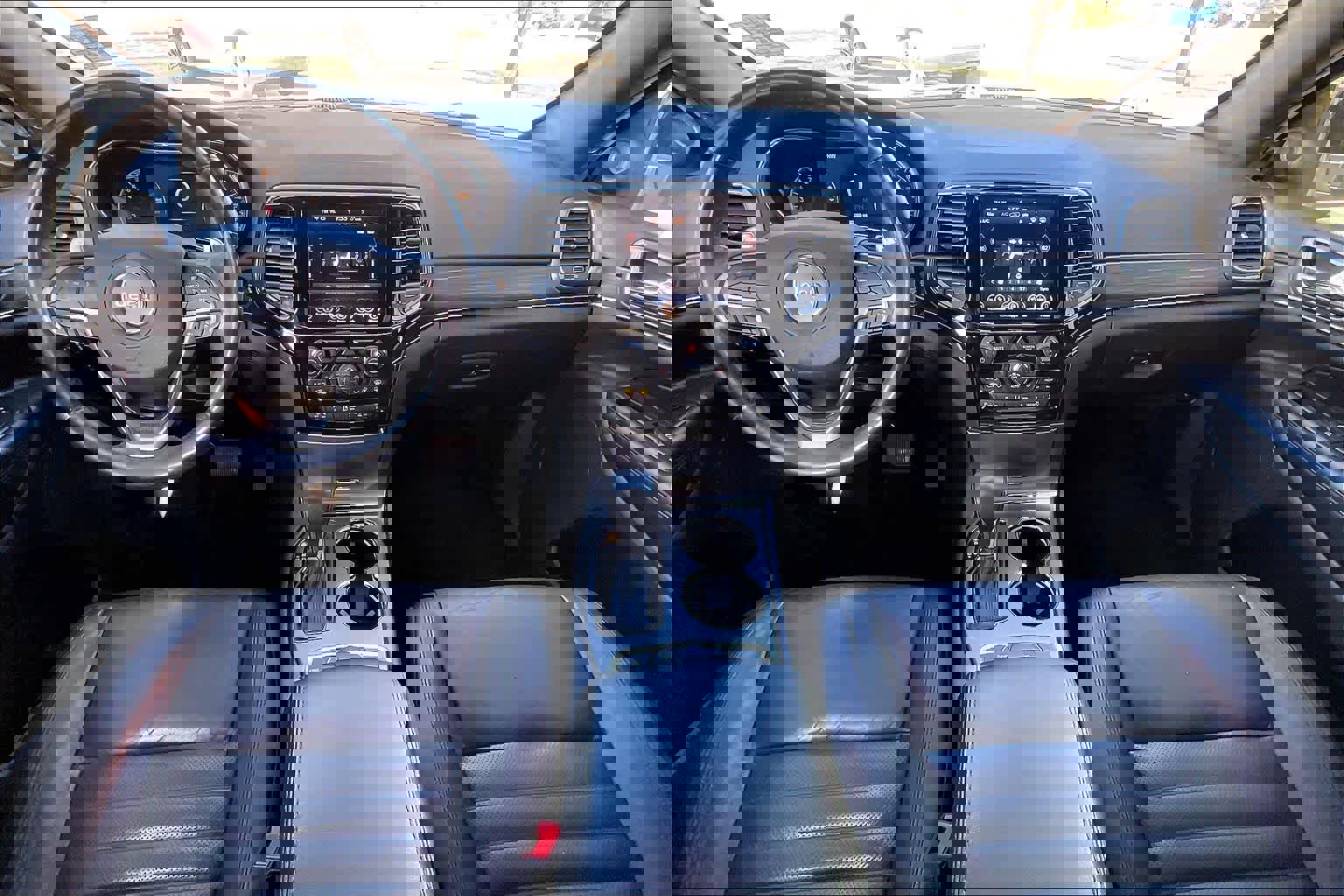 Used 2019 Jeep Grand Cherokee Limited X image 15