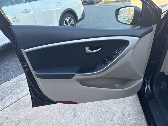 Used 2016 Hyundai Elantra GT image 8